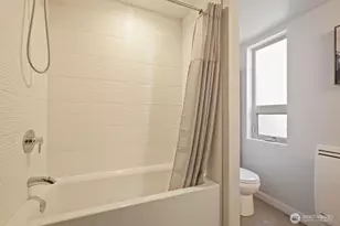 2337 W Plymouth St, Seattle, WA 98199 - Photo 24