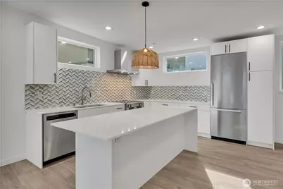 1778 A Alki Avenue SW, Seattle, WA 98116 - Photo 24