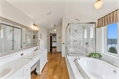 4725 W Mercer Way, Mercer Island, WA 98040 - Photo 26