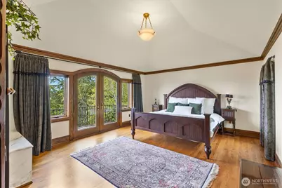 4725 W Mercer Way, Mercer Island, WA 98040 - Photo 22