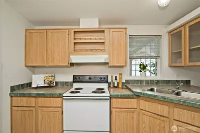22003 SE 272nd Place, Maple Valley, WA 98038 - Photo 12