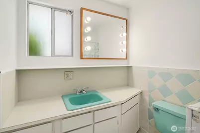 3621 81st Avenue SE, Mercer Island, WA 98040 - Photo 18