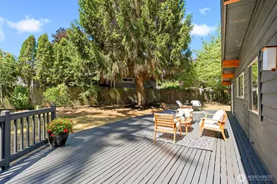 22022 78th Place W, Edmonds, WA 98026 - Photo 28