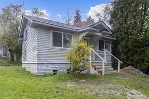 9617 15th Ave NE, Seattle, WA 98115 - Photo 2