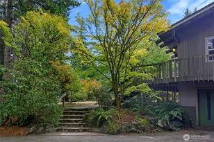 12901 Sunrise Drive NE, Bainbridge Island, WA 98110 - Photo 4