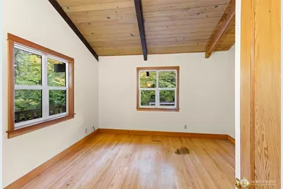 12901 Sunrise Drive NE, Bainbridge Island, WA 98110 - Photo 8