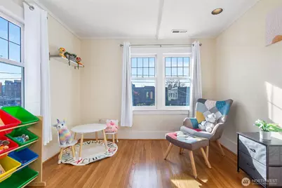 710 10 Avenue E, Seattle, WA 98102 - Photo 20