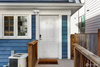 710 10 Avenue E, Seattle, WA 98102 - Photo 26