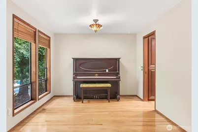 11615 NE 100th Street, Kirkland, WA 98033 - Photo 18