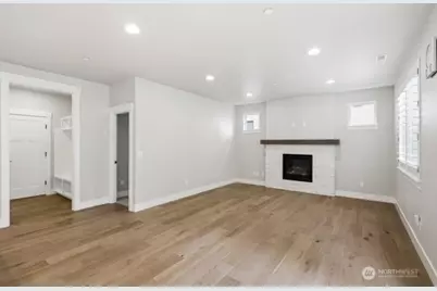 18527 Meridian Ave SE, Bothell, WA 98012 - Photo 6