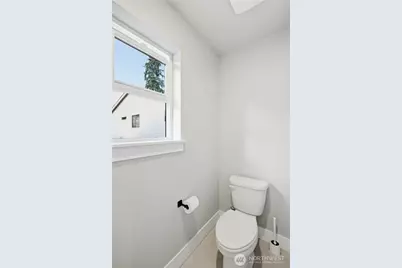 18527 Meridian Ave SE, Bothell, WA 98012 - Photo 24