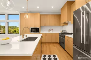 3240 32nd Ave W, Seattle, WA 98199 - Photo 10
