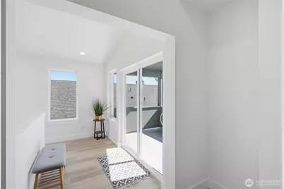 9323 Marcus Avenue S, Seattle, WA 98118 - Photo 30