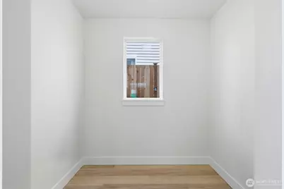 9323 Marcus Avenue S, Seattle, WA 98118 - Photo 22