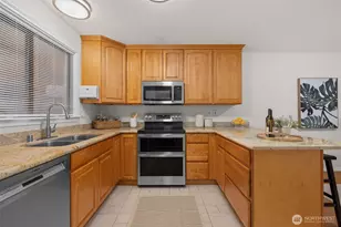 4202 Factoria Blvd SE, Bellevue, WA 98006 - Photo 8