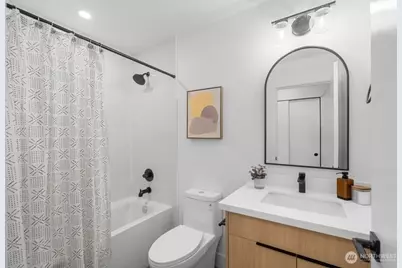 1212 NE 100th Street, Seattle, WA 98125 - Photo 4