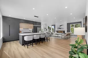 1212 NE 100th St, Seattle, WA 98125 - Photo 18