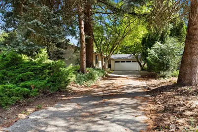 16442 NE 105th Place, Redmond, WA 98052 - Photo 2