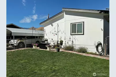 1793 Judkins Street, Wenatchee, WA 98801 - Photo 2