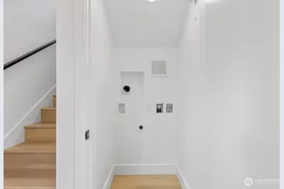 1212 B NE 100th Street, Seattle, WA 98125 - Photo 20