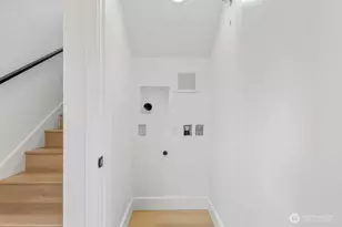 1212B NE 100th St, Seattle, WA 98125 - Photo 20
