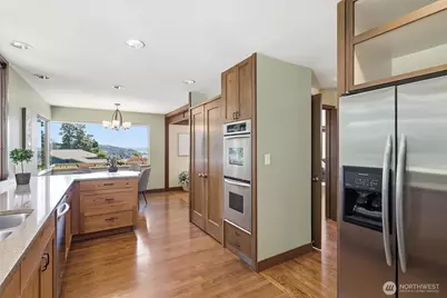 18540 63rd Avenue NE, Kenmore, WA 98028 - Photo 10