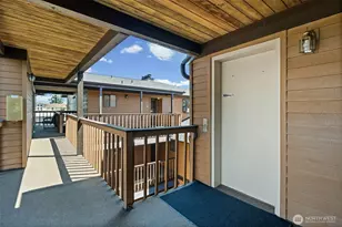 15525 6th Ave SW, Burien, WA 98166 - Photo 6