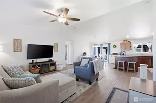 1305 W Polo Ridge Dr, Moses Lake, WA 98837 - Photo 4