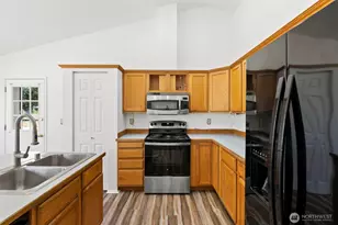 18303 Ivan St SW, Rochester, WA 98579 - Photo 14