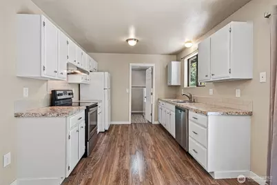 4708 Alameda Avenue W, University Place, WA 98466 - Photo 6