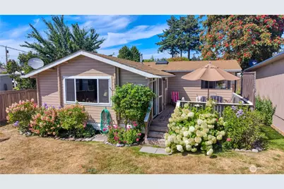 1992 Holiday Lane, Point Roberts, WA 98281 - Photo 32