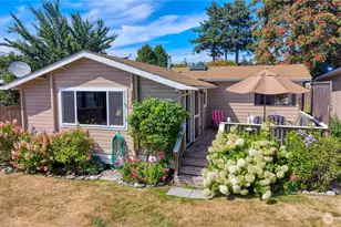 1992 Holiday Ln, Point Roberts, WA 98281 - Photo 32