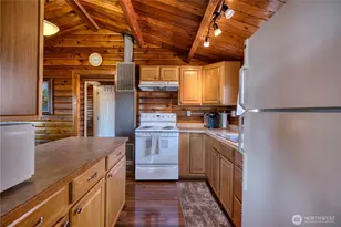 1992 Holiday Ln, Point Roberts, WA 98281 - Photo 14