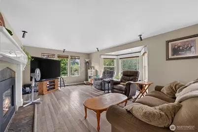 12820 SE 172nd Street, Renton, WA 98058 - Photo 6