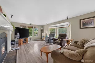 12820 SE 172nd St, Renton, WA 98058 - Photo 6