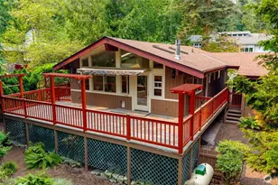 340 Snohomish Dr, La Conner, WA 98257 - Photo 2