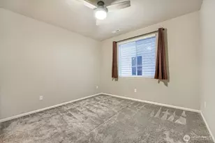 23511 Tahoma Pl, Black Diamond, WA 98010 - Photo 4