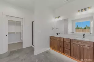 457 Antrim Rd, Winlock, WA 98596 - Photo 16
