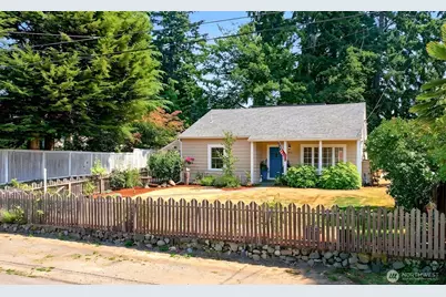 13230 2nd Avenue NW, Seattle, WA 98177 - Photo 2