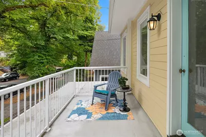 822 W Fulton Street, Seattle, WA 98119 - Photo 24