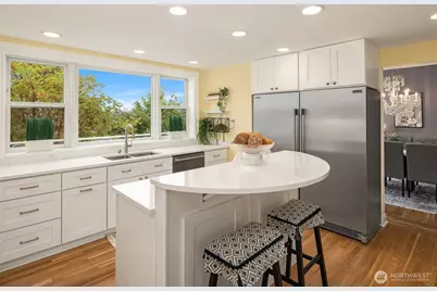 822 W Fulton Street, Seattle, WA 98119 - Photo 14