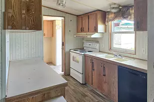 102 Nancy Ln, Centralia, WA 98531 - Photo 4