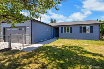 128 Glacier Avenue S, Pacific, WA 98047 - Photo 1