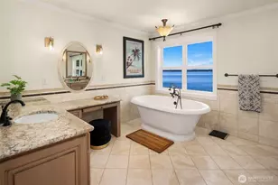 25764 Gold Beach Dr SW, Vashon, WA 98070 - Photo 32