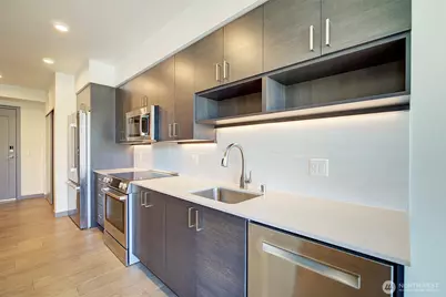 11903 NE 128th Street #605, Kirkland, WA 98034 - Photo 4