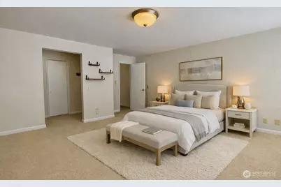 12026 15th Avenue NE #304, Seattle, WA 98125 - Photo 2