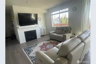 4900 87th Dr NE, Marysville, WA 98270 - Photo 10