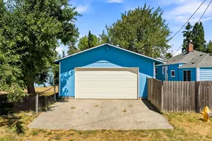 17053 35th Ave S, SeaTac, WA 98188 - Photo 2