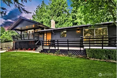 1906 Windsor Drive, Mount Vernon, WA 98273 - Photo 2