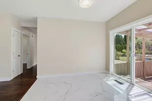 18625 SE 213th St, Renton, WA 98058 - Photo 14